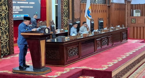 Gubernur Jambi Komitmen Evaluasi Kekurangan Pembangunan Usai Dengar Laporan Pansus DPRD